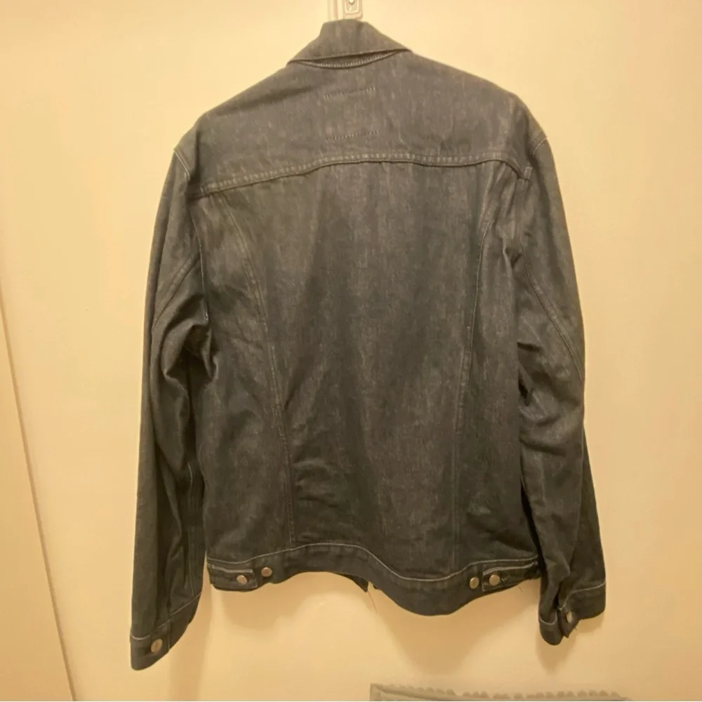 New without tags Levi’s indigo denim jacket